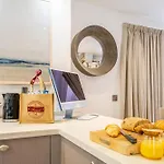 Discovery Semesterbostad Whitby